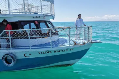 Van Gölü'nün tek kadın kaptanı