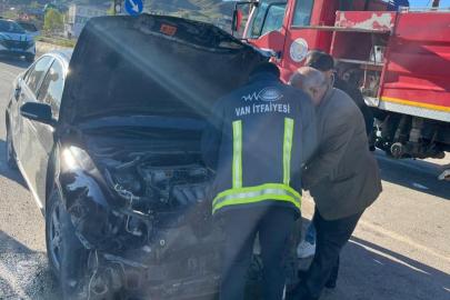 Van Özalp'te zincirleme kaza: 4 yaralı