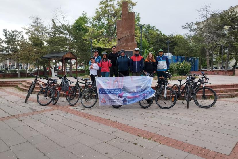 Vanlı Öğretmenlerden Jandarma Teşkilatı’nın 187. Yılına Özel Pedal Çevirme Etkinliği