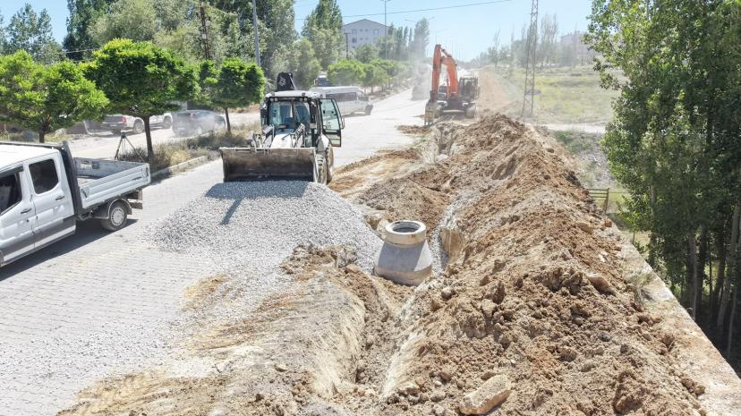 BAŞKALE'DE 3 MİLYON TL'LİK ALTYAPI YATIRIMINDA SONA GELİNDİ