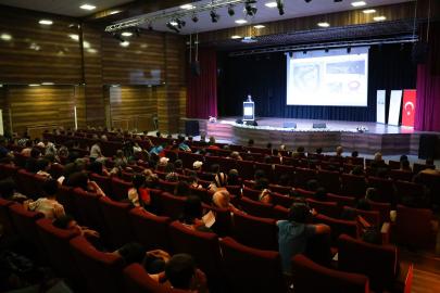 BÜYÜKŞEHİR BELEDİYESİNDEN MALAZGİRT KONULU KONFERANS