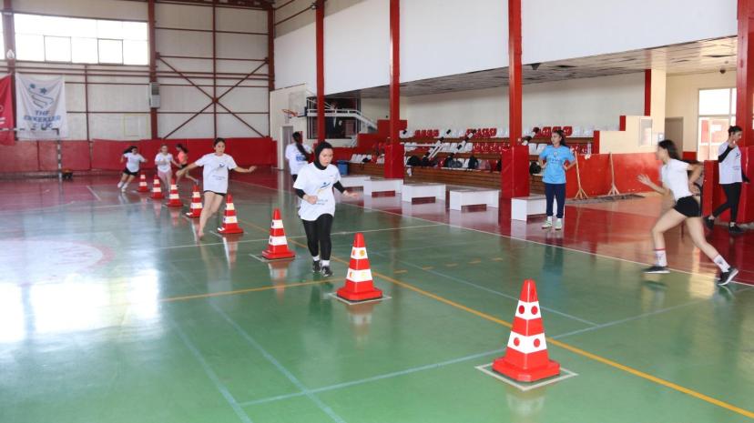 EDREMİT BELEDİYESİ SPORCULARINDAN BÜYÜK BAŞARI