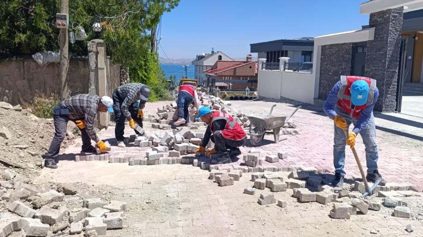 Edremit Belediyesi'nden yoğun mesai