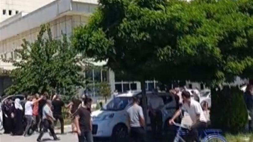 Erciş'te akraba aileler arasında arazi kavgası: 8 yaralı