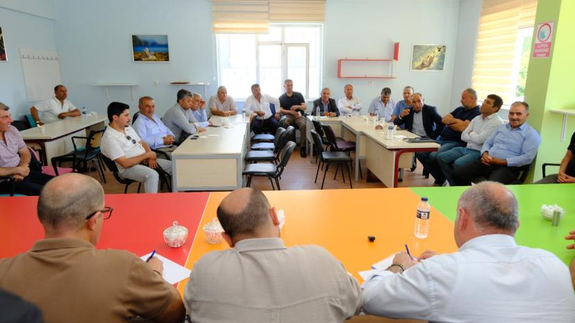 İpekyolu Belediyesi Erçek’te Muhtarlarla Buluştu