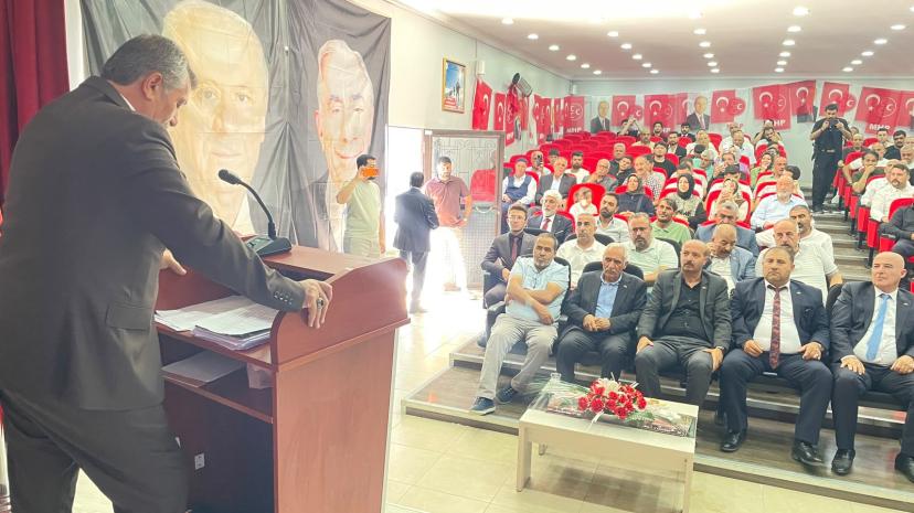 MHP Tuşba İlçe Kongresi Gerçekleştirildi: Necmettin Yalçın Güven Tazeledi