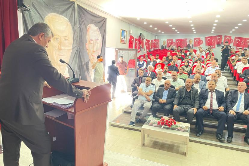 MHP Tuşba İlçe Kongresi Gerçekleştirildi: Necmettin Yalçın Güven Tazeledi