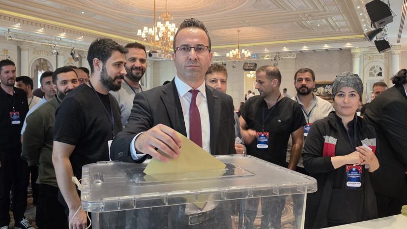 Sağlık-Sen Van Şube Başkanlığına Abdulcelil Aslan seçildi