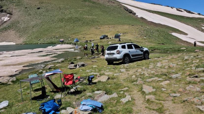 Sıcaktan bunalanlar Çalyan Gölü'ne akın ediyor