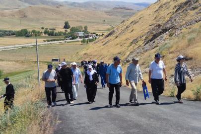 VAN BÜYÜKŞEHİR’İN DOĞA YÜRÜYÜŞLERİNE YOĞUN İLGİ