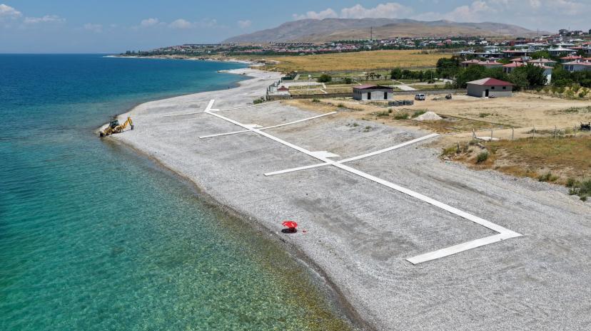 VAN GÖLÜ SAHİLLERİNE 3 YENİ HALK PLAJI