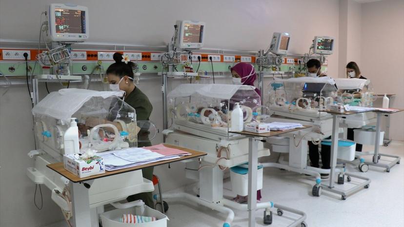 Van'da Dördüzler Sağlıkla Taburcu Oldu