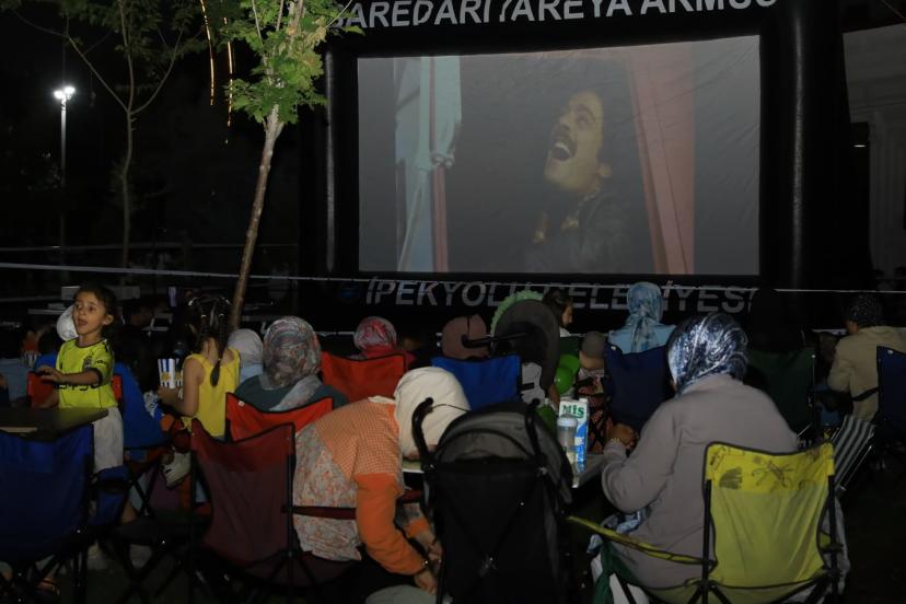 Van'da Kadir İnanır Anısına Sinema Akşamı