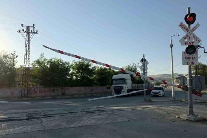 Van'da Sinyalizasyon Arızası Trafiği Felç Etti