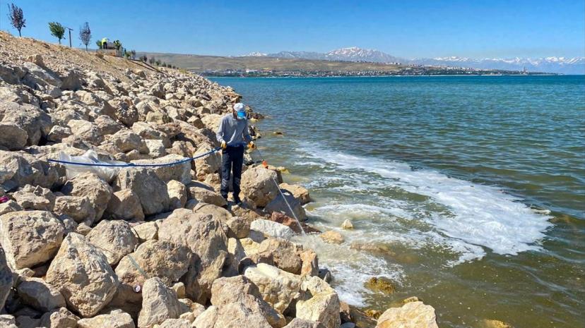 Van'da Vektörle Mücadele İlaçlama Çalışmaları