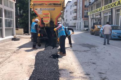 Yol ve Kaldırım Çalışmaları "Seferberlik" Ruhu İle Sürüyor