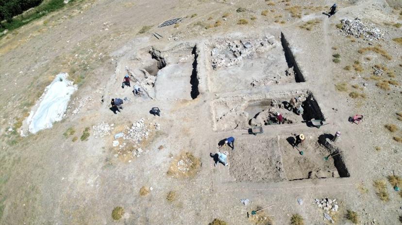 İremir Höyüğü'nde 5.500 Yıllık Geçmiş Araştırılıyor