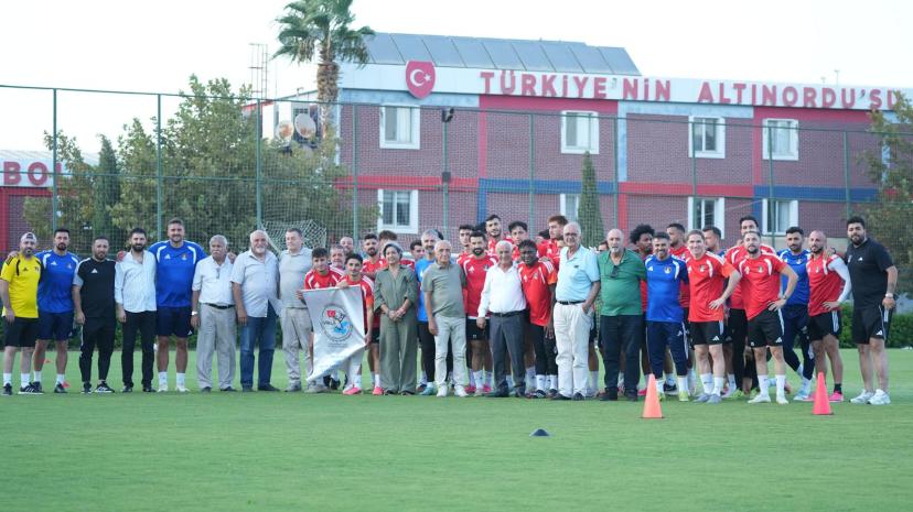 İzmir Ege Bölgesi Derneği'nden Vanspor’a anlamlı ziyaret