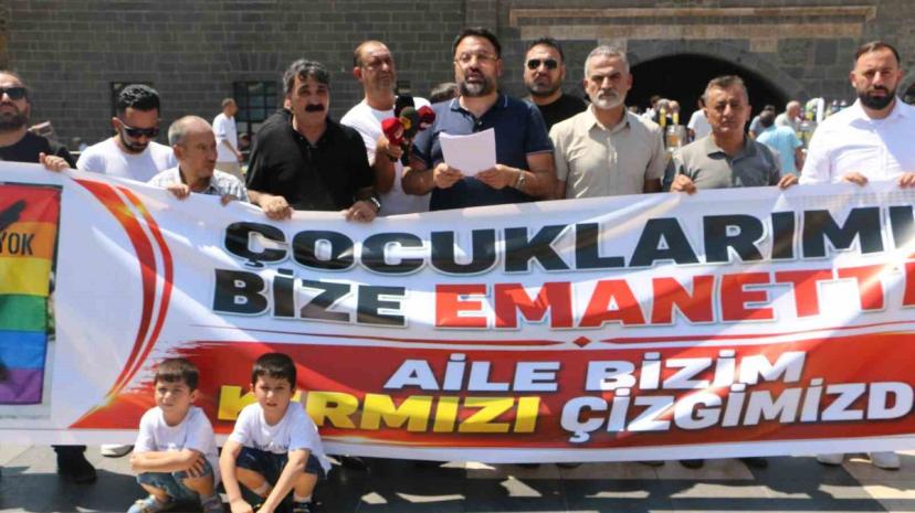 LGBT bayrağına tepki