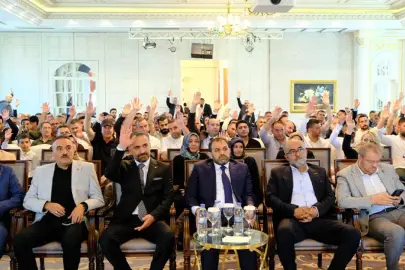 Öz Sağlık-İş Sendikası Van Şubesi Başkanı Gökhan Öznur güven tazeledi