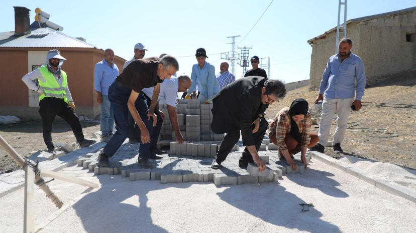 Tuşba Belediyesi’nden eşit hizmet: Aşit Mahallesi ilk defa hizmetle buluşuyor