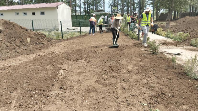 VAN BÜYÜKŞEHİR BELEDİYESİNDEN HORHOR BAHÇELERİ’NE KAPSAMLI DÜZENLEME