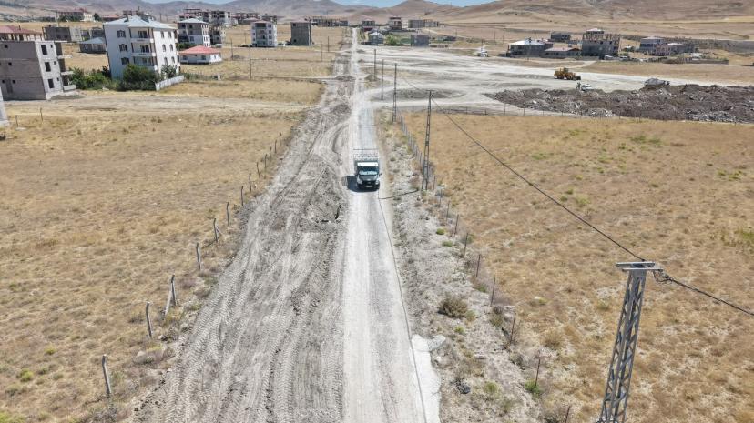 VAN MERKEZDE 3 İLÇEYİ KAPSAYAN 60 KİLOMETRELİK KANALİZASYON ÇALIŞMASI BAŞLADI