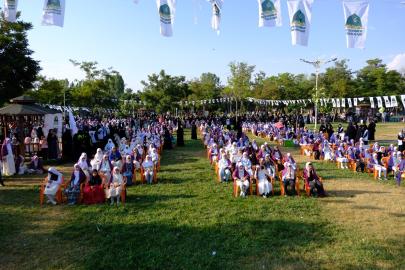 Van'da yüzlerce kız tesettüre ilk adımı attı