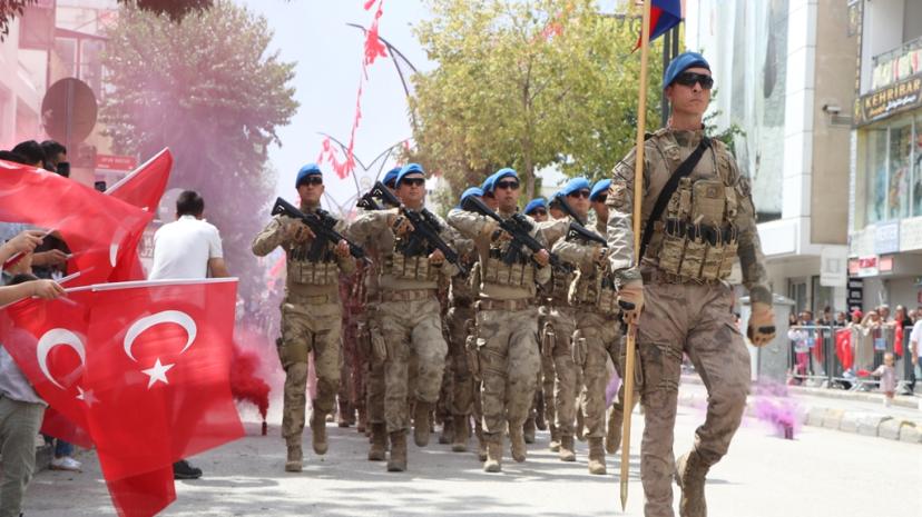 Van'da Zafer Bayramı coşkusu