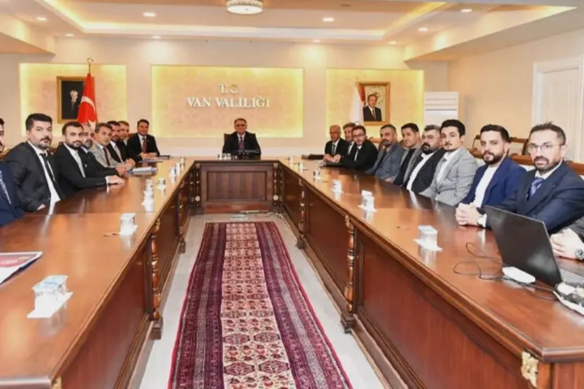 Vanspor heyeti Vali Ozan Balcı'yla görüştü