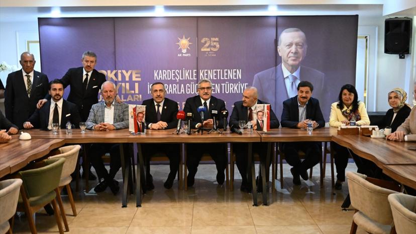 AK Parti Genel Başkan Yardımcısı Yayman, Van'da basın mensuplarıyla buluştu: