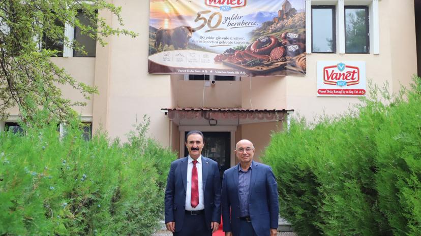 BAŞKAN SÜER’DEN VANET GIDA’YA ZİYARET