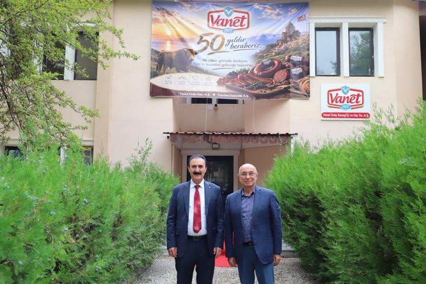 BAŞKAN SÜER’DEN VANET GIDA’YA ZİYARET