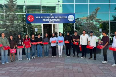 BÜYÜKŞEHİR BELEDİYESİ KONSERVATUVARINDAN 21 ÖĞRENCİ ÜNİVERSİTELERİN SANAT BÖLÜMLERİNE YERLEŞTİ