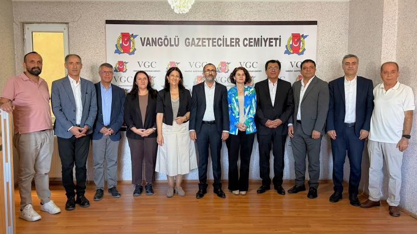 DEM Parti'den VGC’ye ziyaret