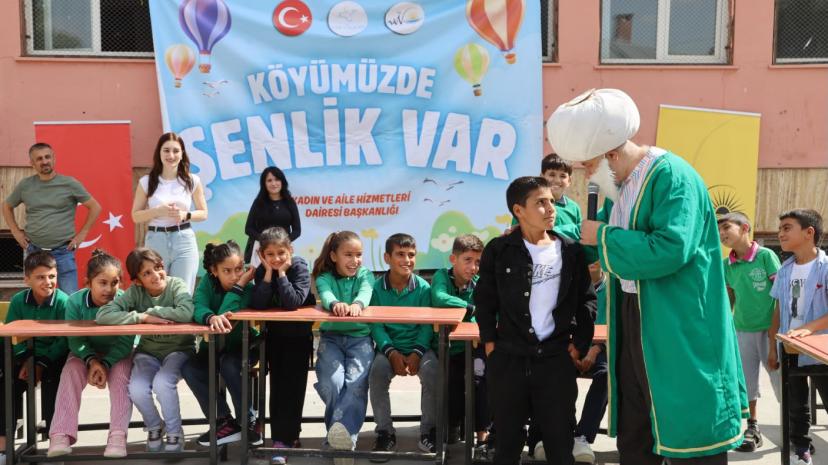 KÖYÜMÜZDE ŞENLİK VAR’IN YENİ DURAĞI TUŞBA OLDU