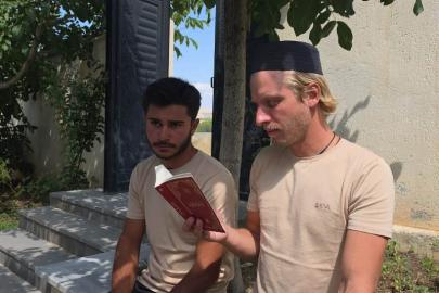 LETONYALI GEZGİN VAN’DA MÜSLÜMAN OLDU