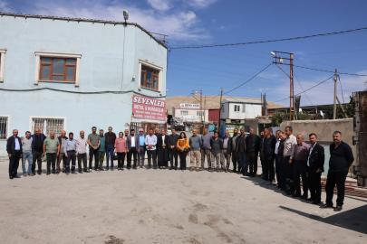 Tuşba’da esnaf buluşması: Hurdacılar ve galericiler taleplerini dile getirdi