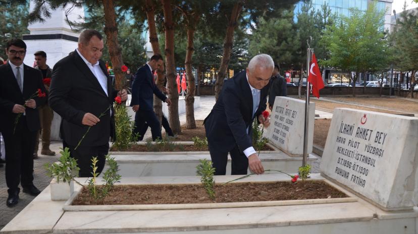 Van, Bitlis ve Muş'ta Gaziler Günü kutlandı