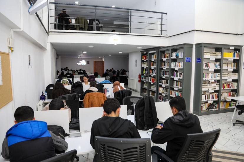 VAN BÜYÜKŞEHİR BELEDİYESİ ETÜT MERKEZLERİNDE YENİ DÖNEM KAYITLARI BAŞLADI