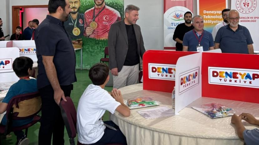 Van'da 453 öğrenci DENEYAP uygulama sınavında proje tasarladı