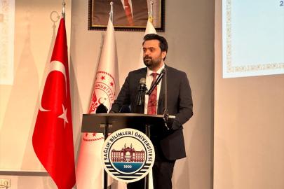 Van'da akademik yıl töreniyle 70 öğretim üyesi ve 400 doktorlu yapı kutlandı