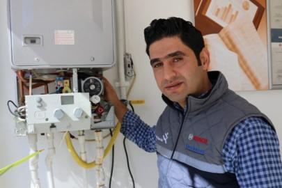 Van’da kombi ustalarının kış mesaisi başladı