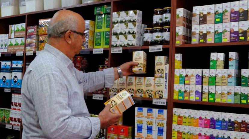 Van'da soğuk algınlığına karşı aktarlara yönelen vatandaşlara tansiyon uyarısı geldi