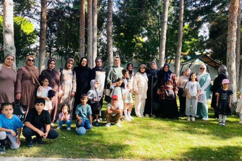 Zümrüt ADEM kursiyerlerine yılsonu gezisi