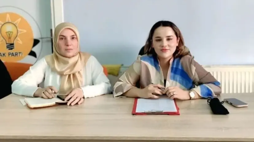 AK Parti İpekyolu İlçe Başkanlığı’nda bayrak değişimi