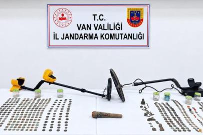 Çaldıran’da Roma dönemine ait 529 adet sikke ele geçirildi