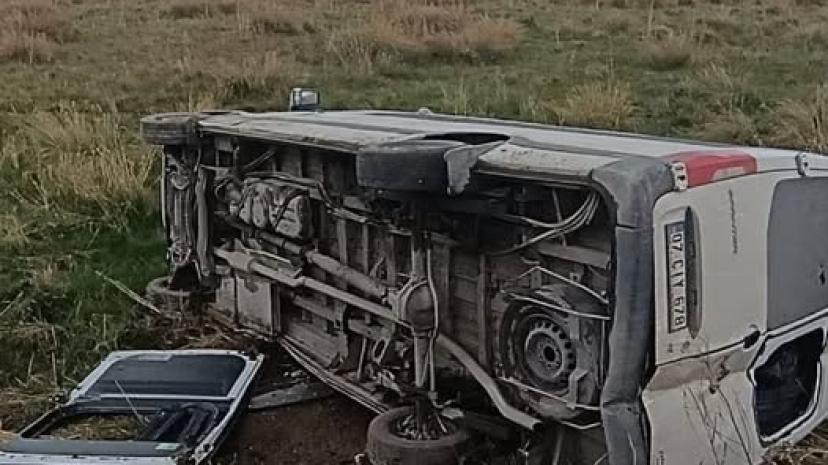 Gevaş'ta Minibüs Kazası: 6 Yaralı