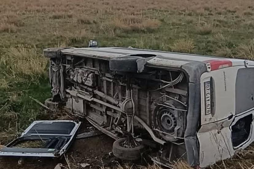 Gevaş'ta Minibüs Kazası: 6 Yaralı
