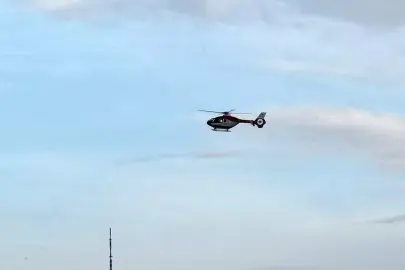Hakkari Derecik'ten entübe 3 yaşındaki çocuk ambulans helikopterle Van'a ulaştırıldı